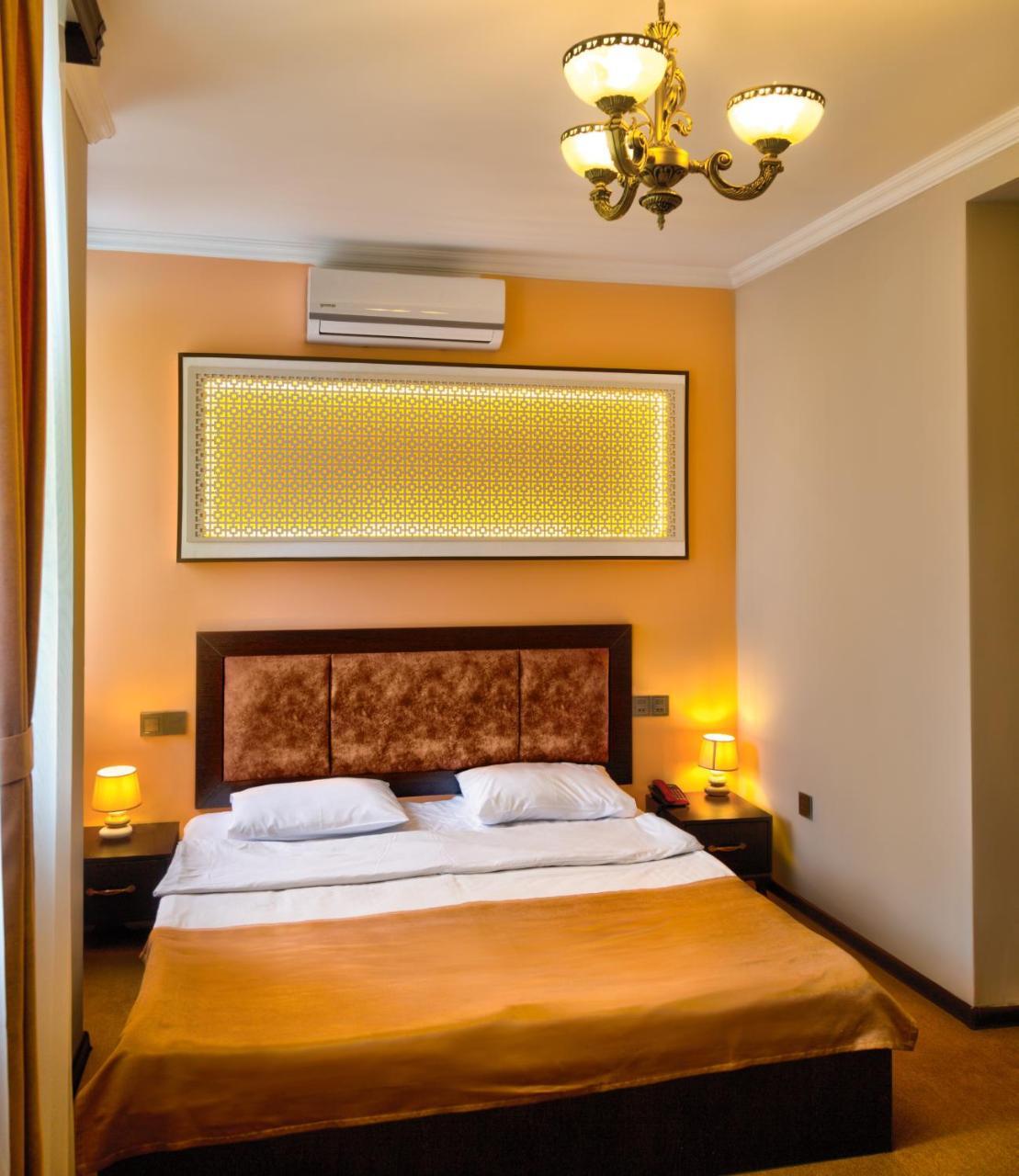 Twin Castle Boutique Hotel Baku Extérieur photo